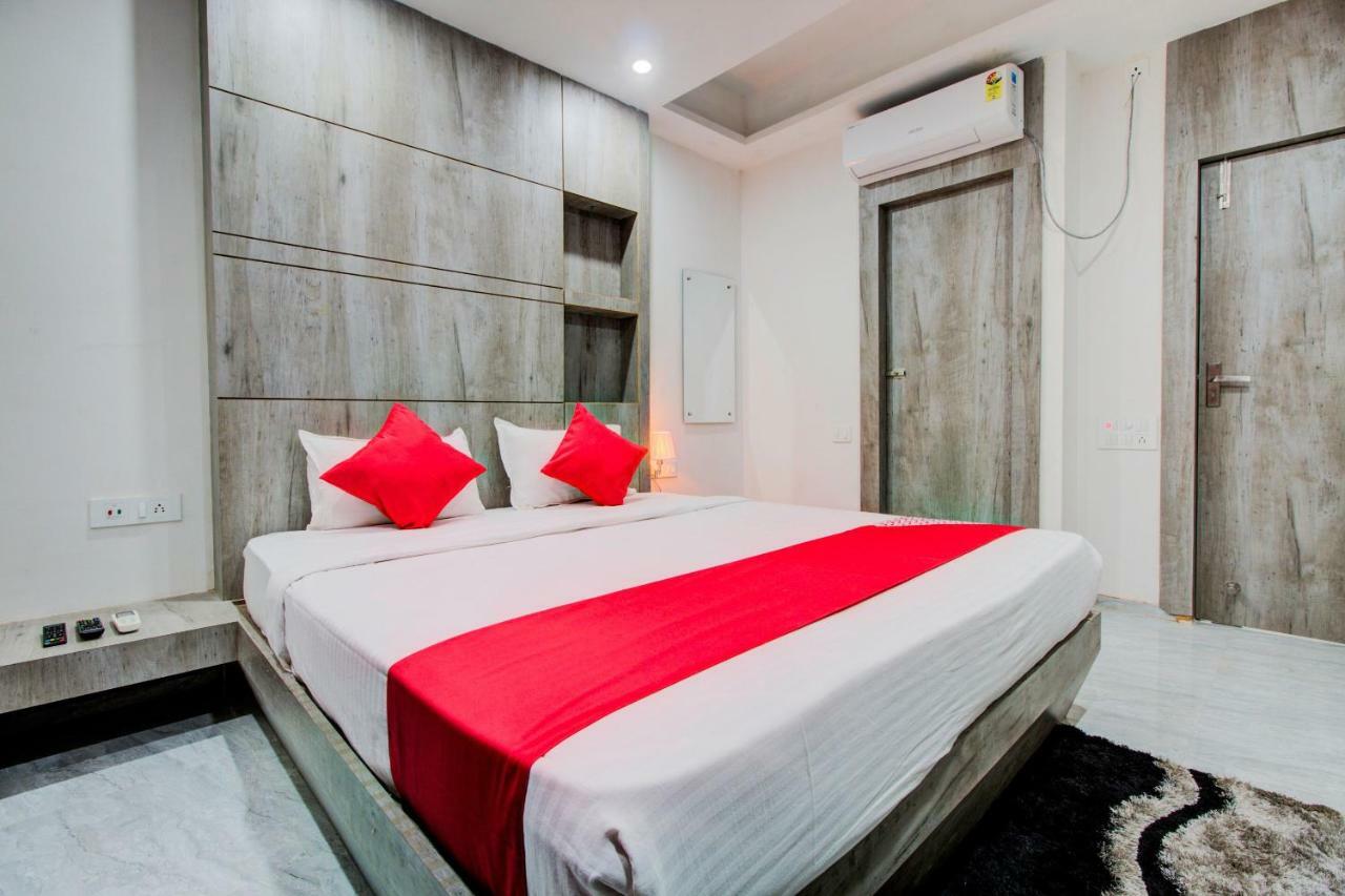 Oyo Flagship 24088 Hotel City Centre Patna  Eksteriør billede