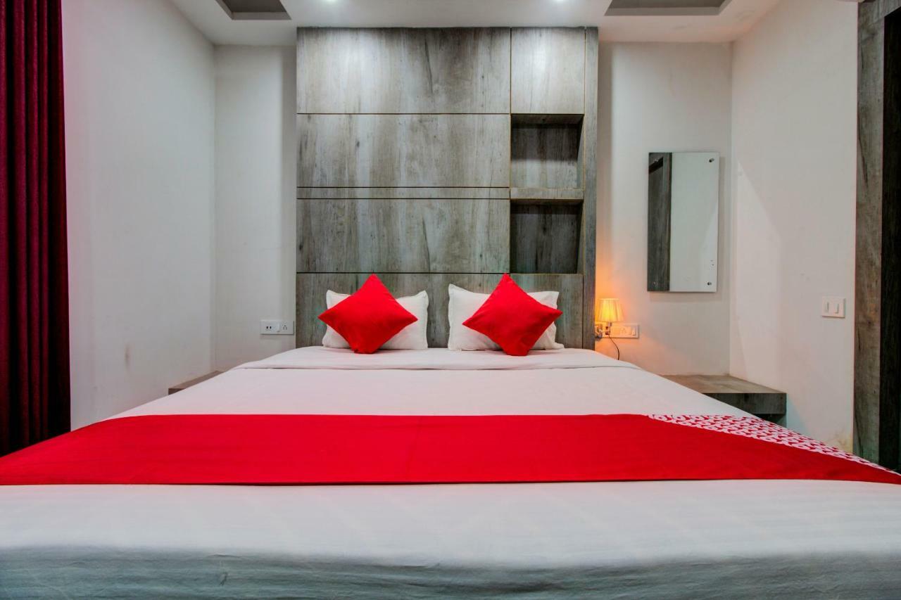 Oyo Flagship 24088 Hotel City Centre Patna  Eksteriør billede